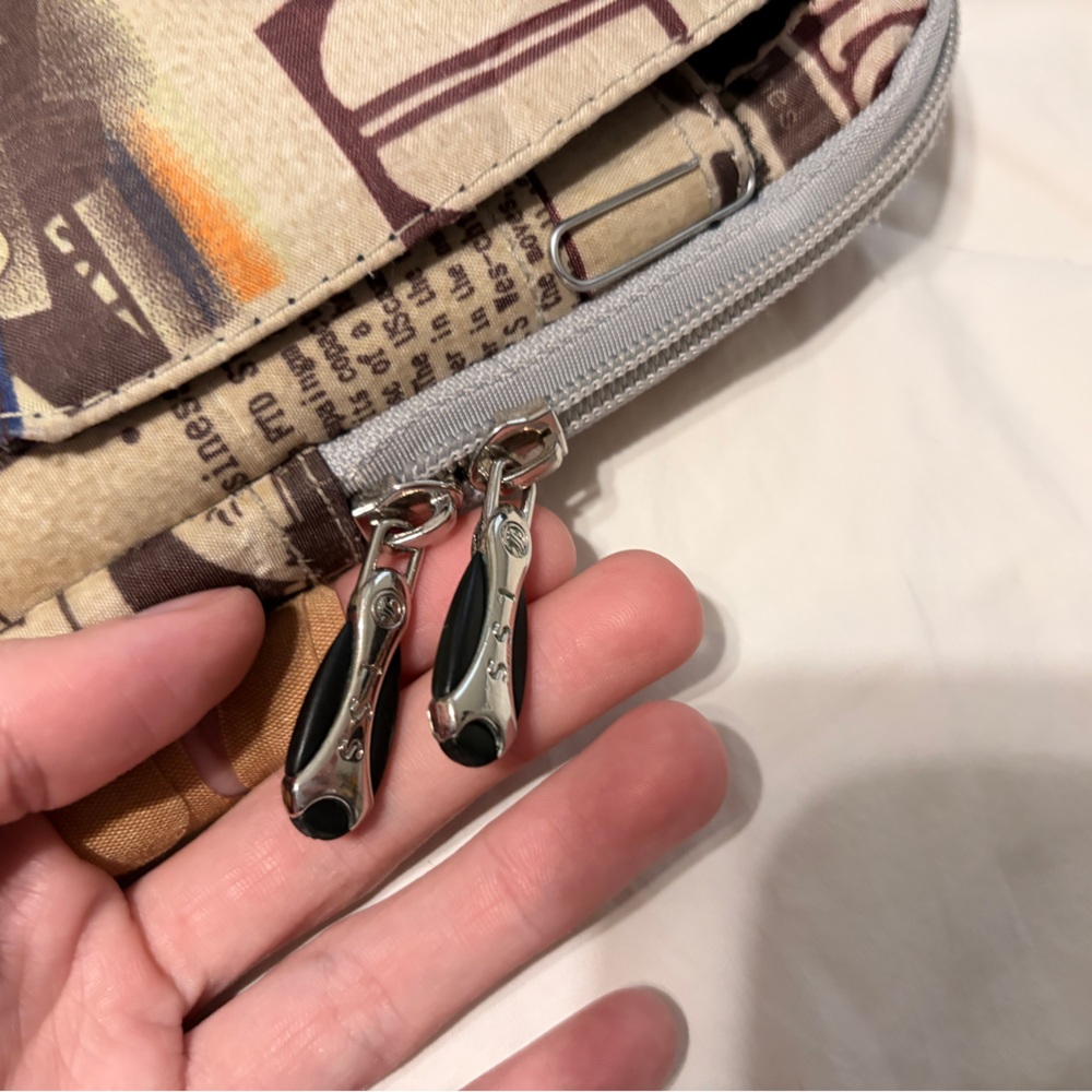 K CLIFFS NEW STYLE LAPTOP CASE w/ STRAP - Picture 8 of 10